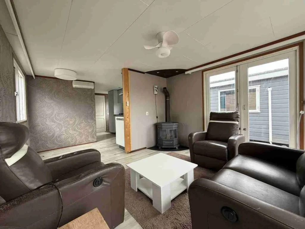 Kunststof Chalet 10.30 x 3.60 m – foto 9